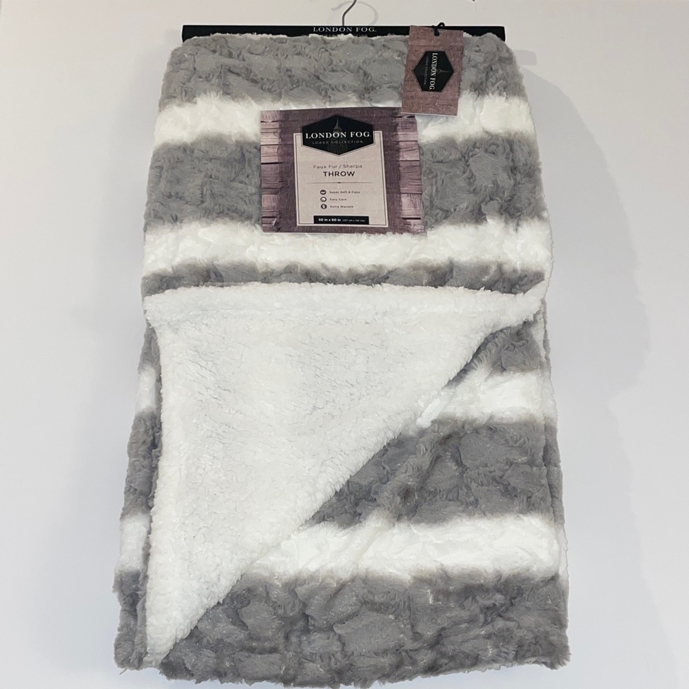 NWT London Fog Faux Fur/Sherpa Throw Blanket